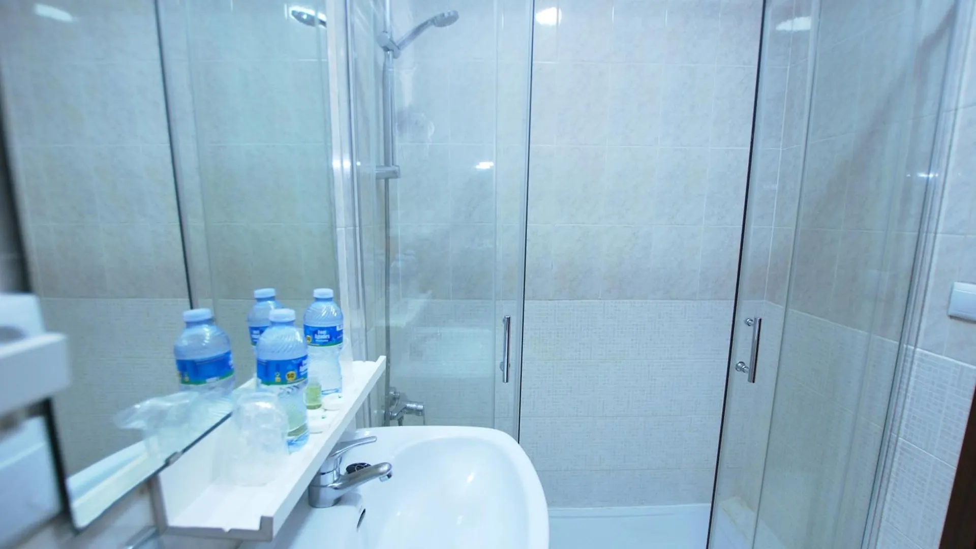 Hotel Tres Leones Vilassar De Mar